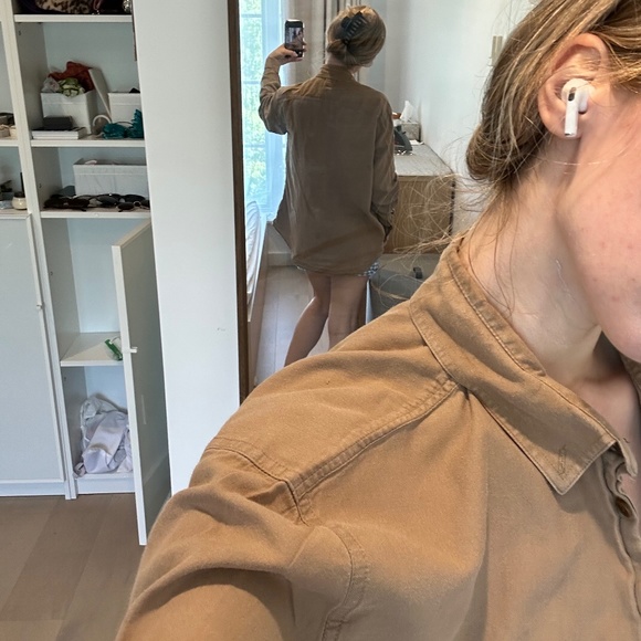 Neutral brown🏉100% cotton button down - Picture 3 of 7